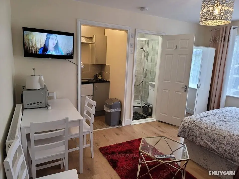 Lovely Studio Flat in Town Centre Reading - Öne Çıkan Resim