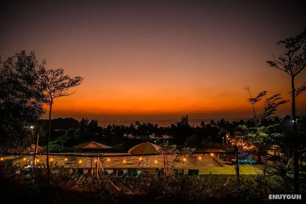 Lover View Pool Bar & Bungalows - Öne Çıkan Resim