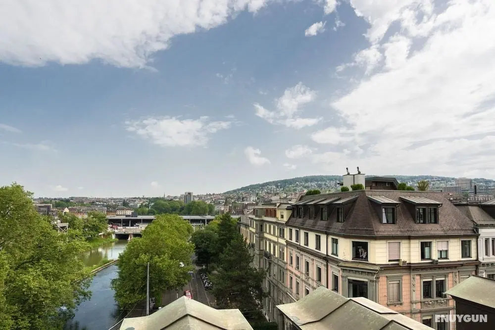 Löwenplatz Apartment near Station by Airhome - Konum Öne Çıkanlar