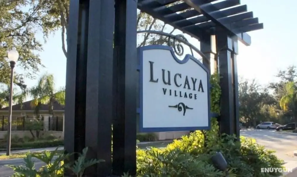 Lucaya 4 Bedrooms 3 Baths Townhome in Gated Community - Öne Çıkan Resim