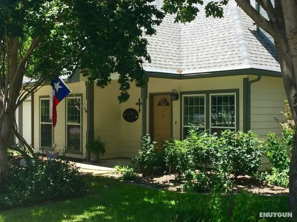 Lucille's B&B - Öne Çıkan Resim