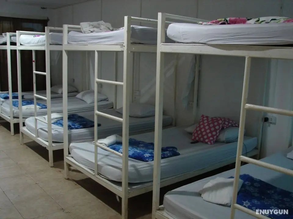 Lucky House Dorm Room - Öne Çıkan Resim