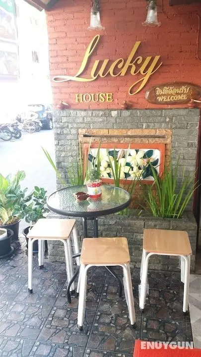 Lucky House Phra Sing Chiangmai - Hostel - Öne Çıkan Resim