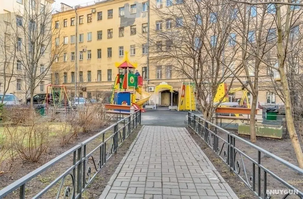 Ludwig Apartments on 4-ya liniya - Dış Mekan