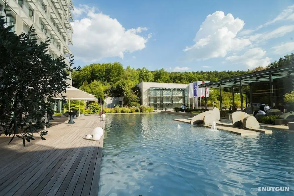 Lufthansa Seeheim - More than a Conference Hotel - Dış Mekan