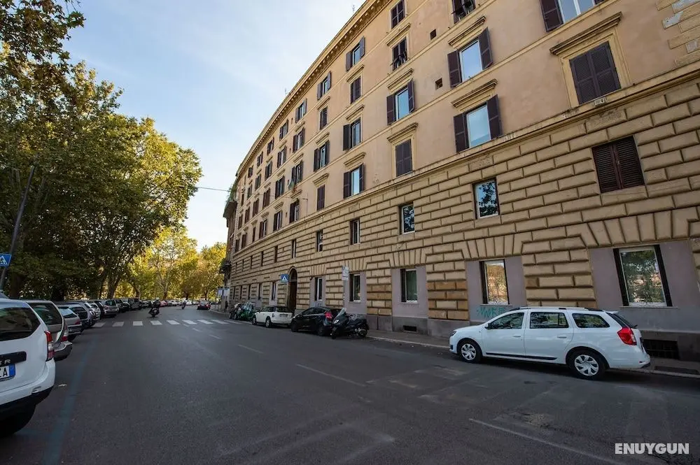 Lungotevere Ripa - Dış Mekan