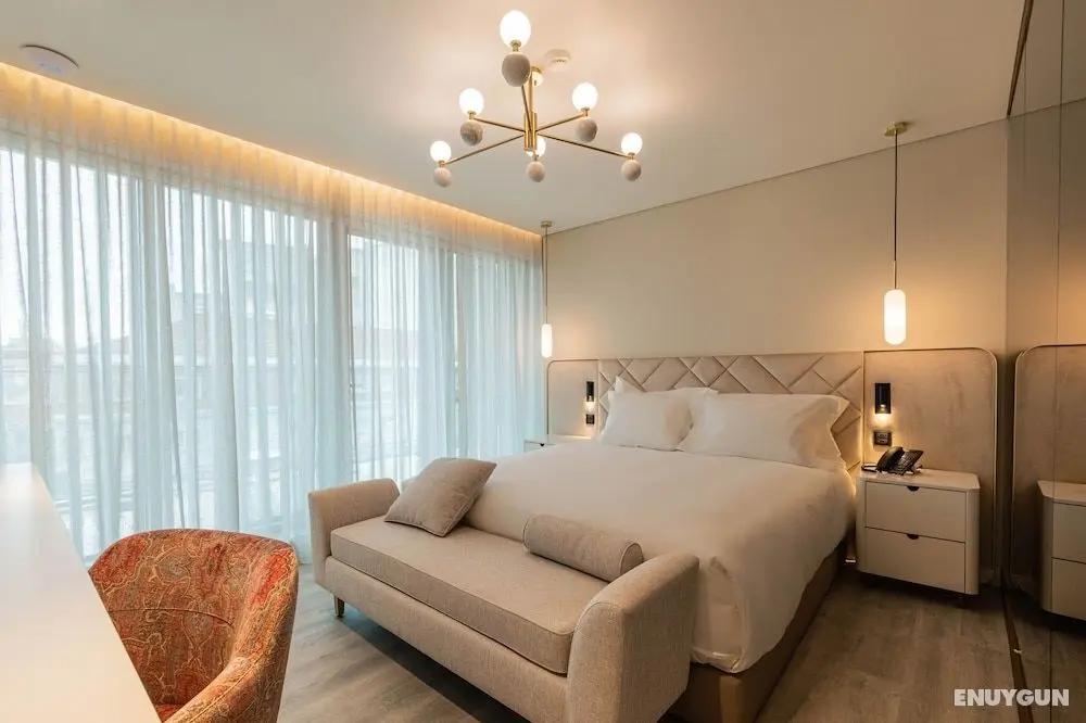 Luster Hotel - Öne Çıkan Resim