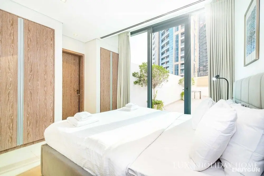 LUX - Contemporary Suite Dubai Marina - Oda