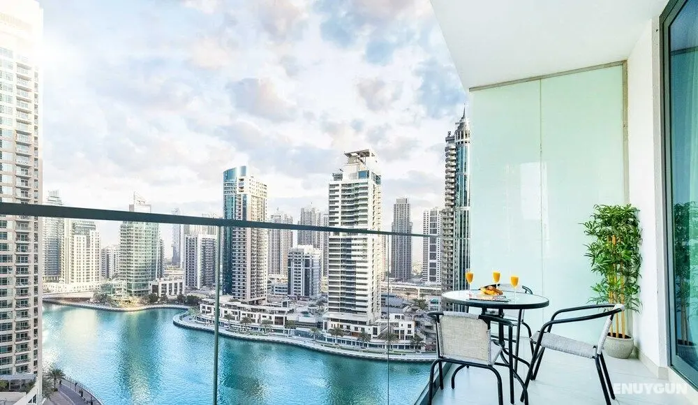 LUX Contemporary Suite Marina View 6 - Oda Düzeni