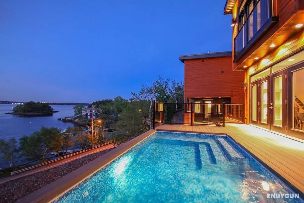 Lux Exec Home HFX Waterfront Pool Hot Tub - Öne Çıkan Resim