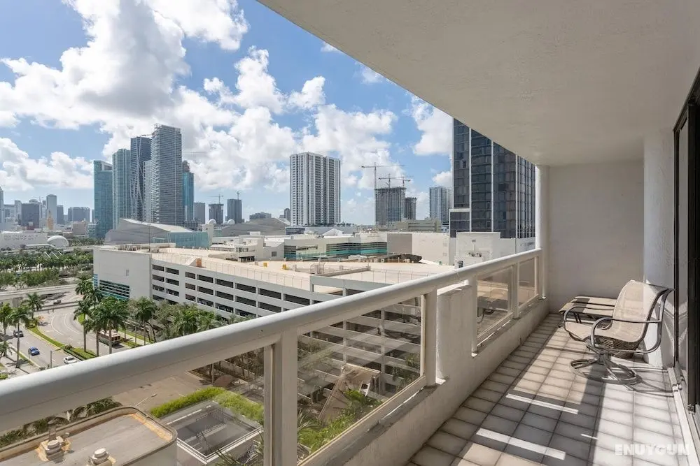 Lux One Bedroom Close to Wynwood - Oda Düzeni