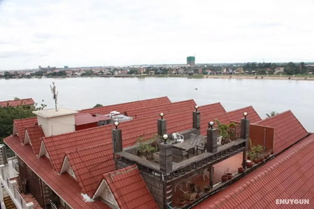 Lux Riverside Apartment - Dış Mekanlar