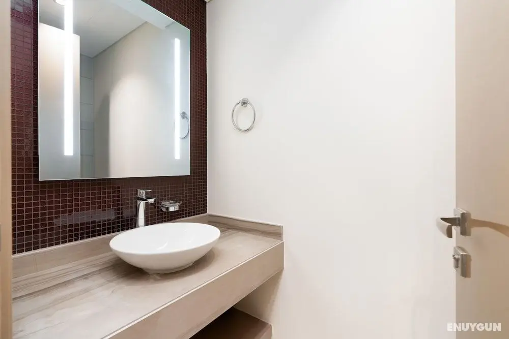 LuxBnB 2BR Paramount Towers Burj Views - Öne Çıkan Resim