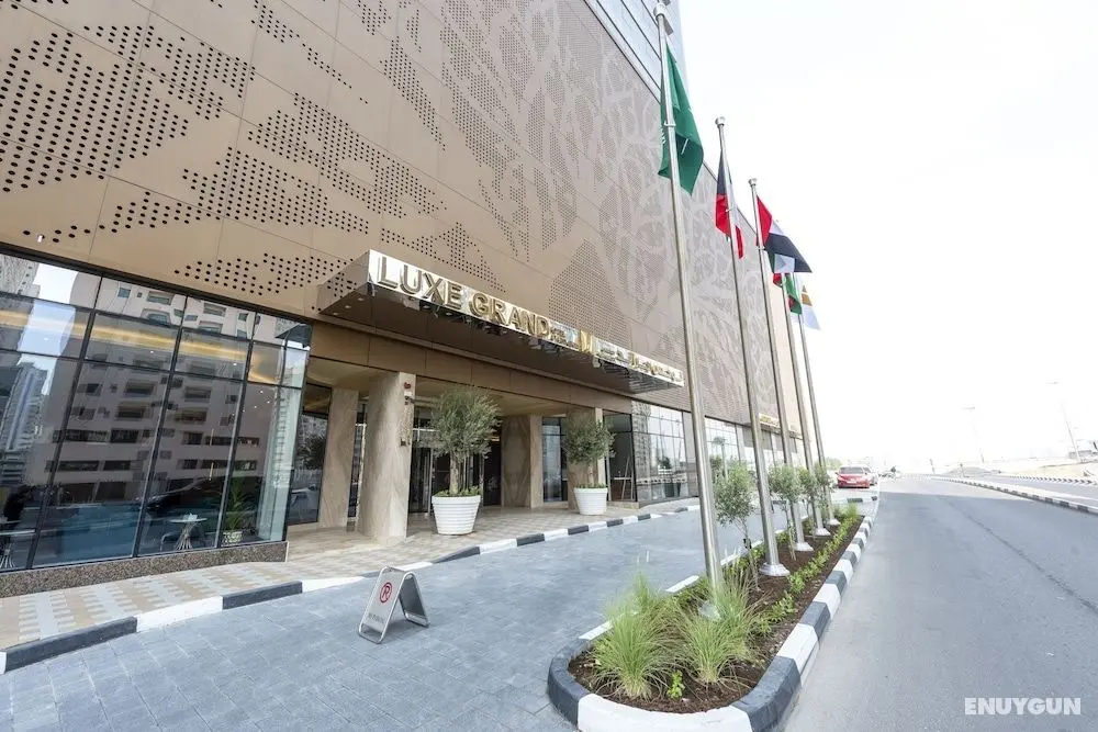 Luxe Grand Hotel Apartments - Dış Mekan