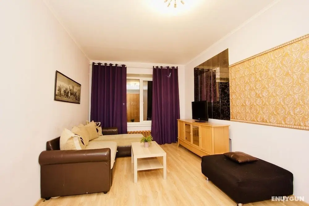LUXKV Apartment on Nikoloyamskiy - Öne Çıkan Resim