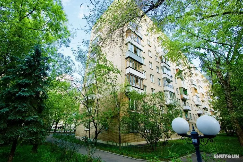 LUXKV Apartment on Schipkovskiy - Dış Mekan