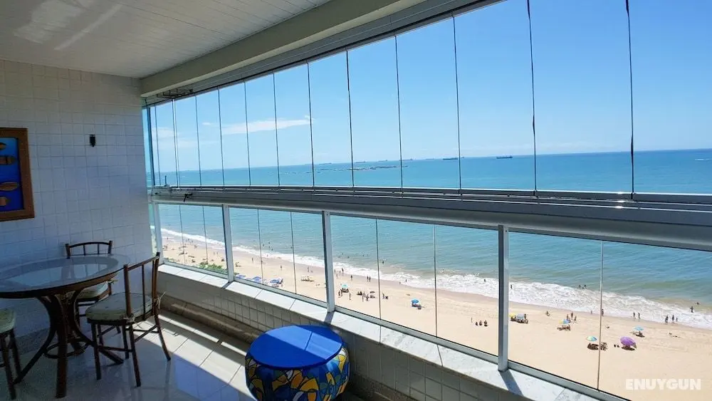 Luxo e Conforto com Vista do Mar de VV - Oda Manzaraları