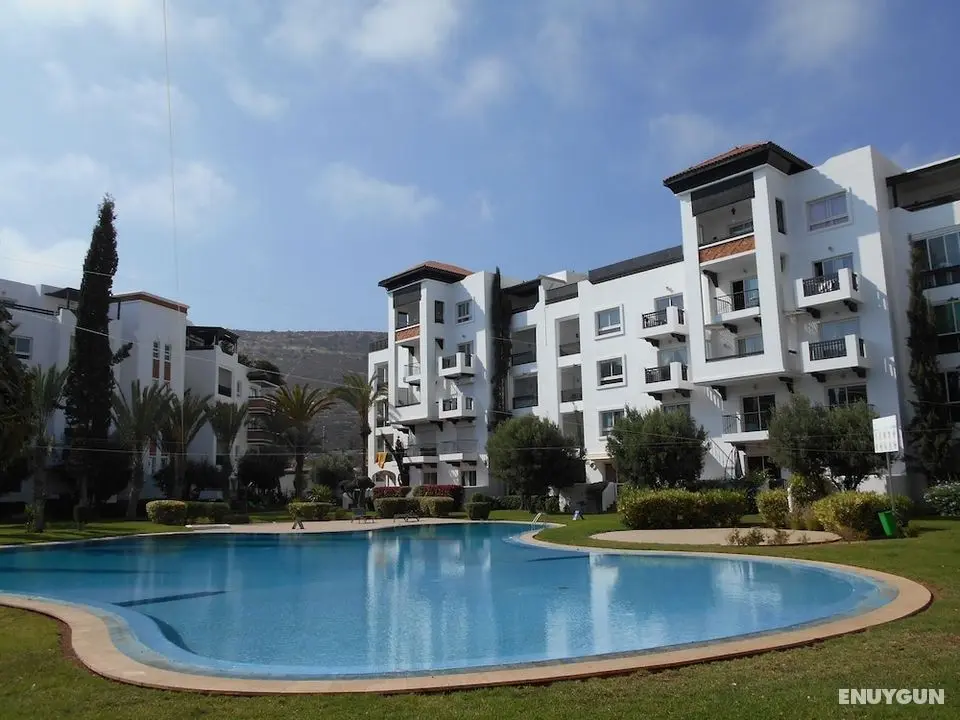 Luxurious Apartment in Marina Ref T23501 - Öne Çıkan Resim