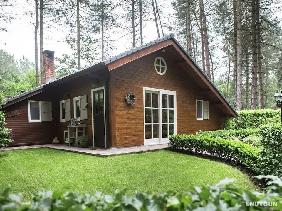 Luxurious Chalet in Oud-turnhout With Large Garden - Öne Çıkan Resim