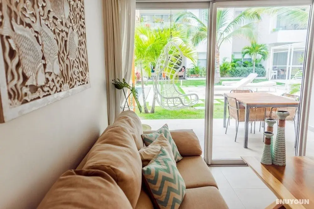 Luxurious Condo Steps From the Beach F1 Los Corales - Oda