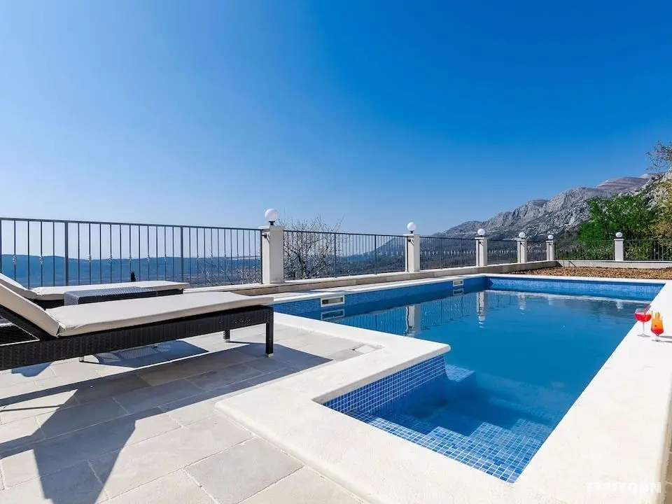 Luxurious Villa in Gruda With Pool - Öne Çıkan Resim