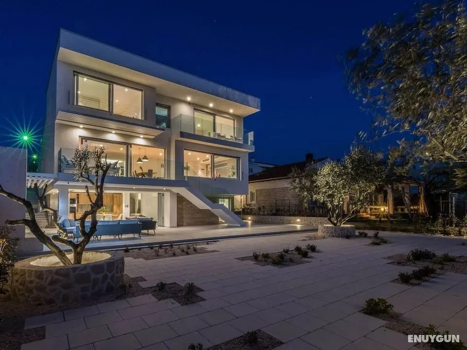 Luxurious Villa in Kozino With Fenced Garden and Terrace - Dış Mekan
