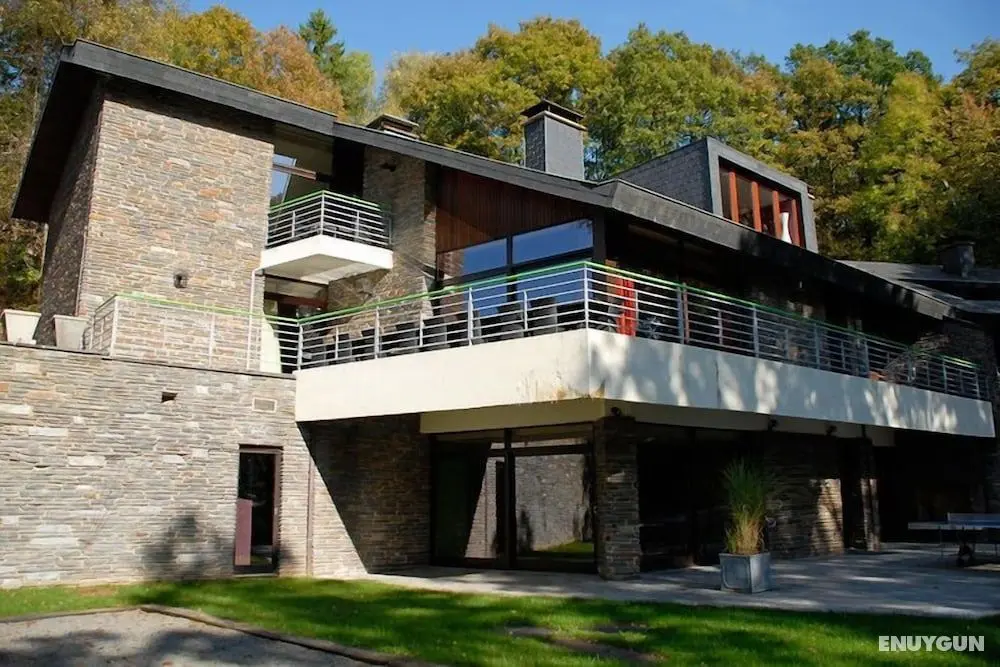 Luxurious Villa in Malmedy With Indoor Swimming Pool - Dış Mekan