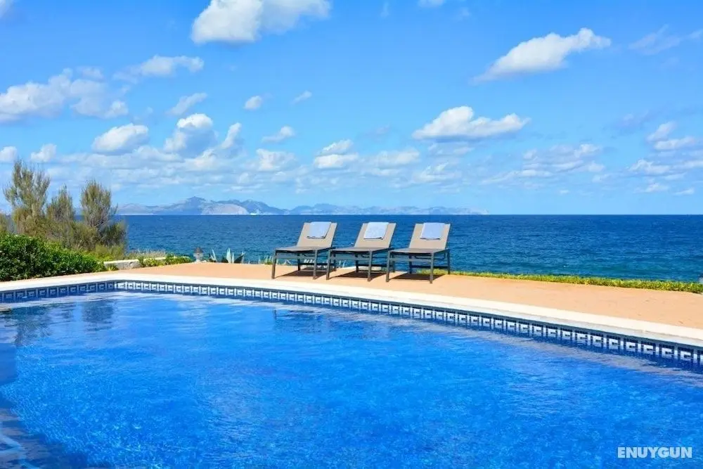 Luxurious Sea Front Villa in Mallorca - Öne Çıkan Resim
