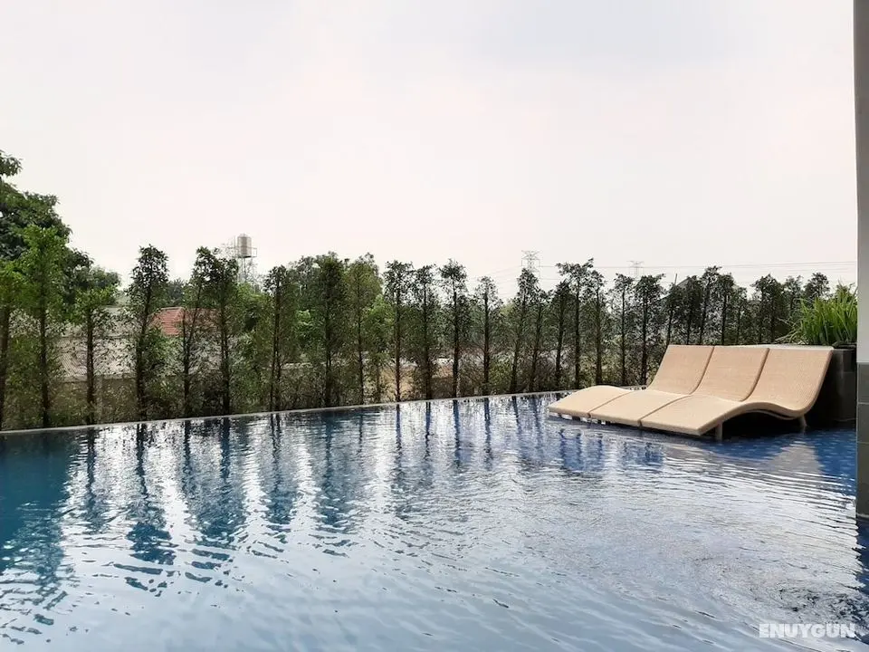 Luxurious Studio Apartment at Bintaro Plaza Residence - Havuz