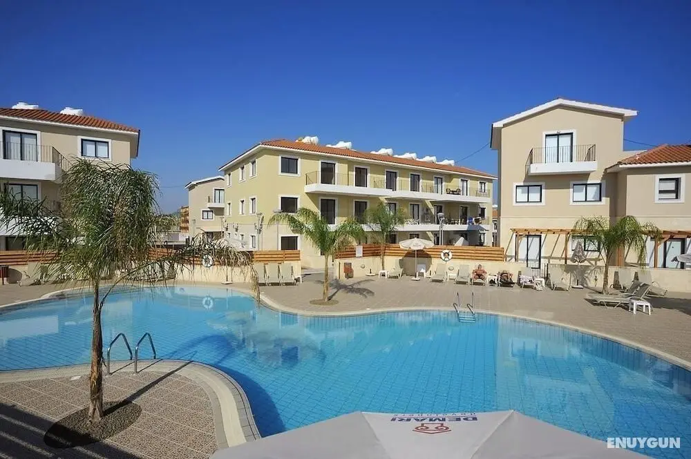 Luxurious Unique Apartment - Havuz