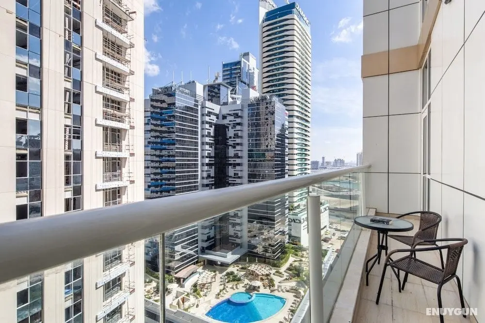 Luxuriously Elegant 2BR Apartment in Downtown Dubai - İç Mekan