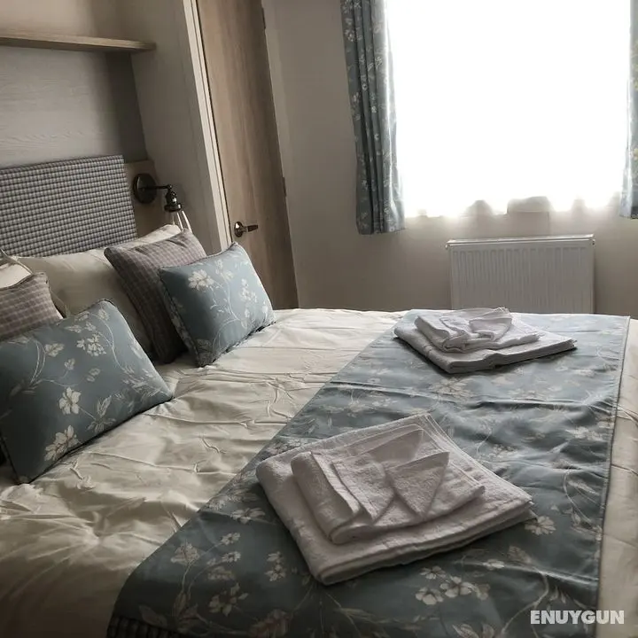 Luxury 2 Bedroom Caravan - Oda
