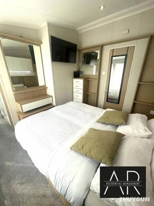 Luxury 3 bed Mobile Home on the sea - Oda
