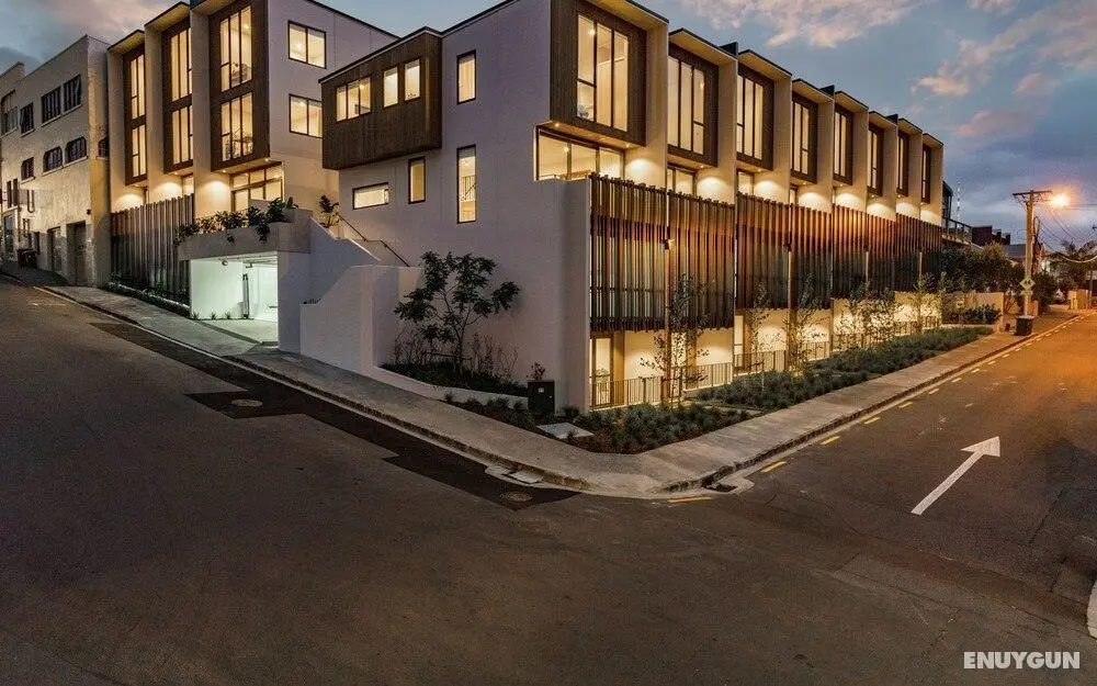 Luxury 3 bedroom with Ensuite Bathroom - Dış Mekan