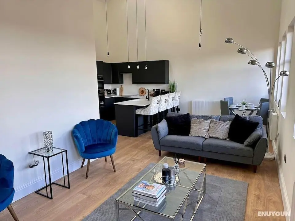 Luxury 3 Bedroom Modern Penthouse- Birmingham City - Öne Çıkan Resim