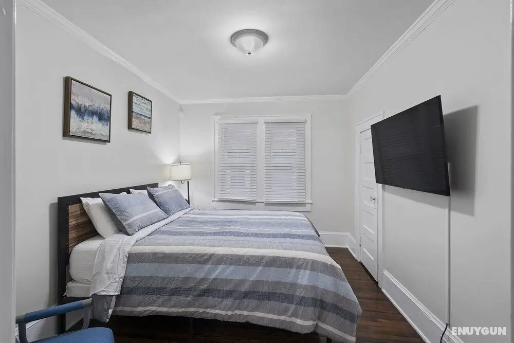 Luxury 3BR House in Charlotte - Oda Düzeni