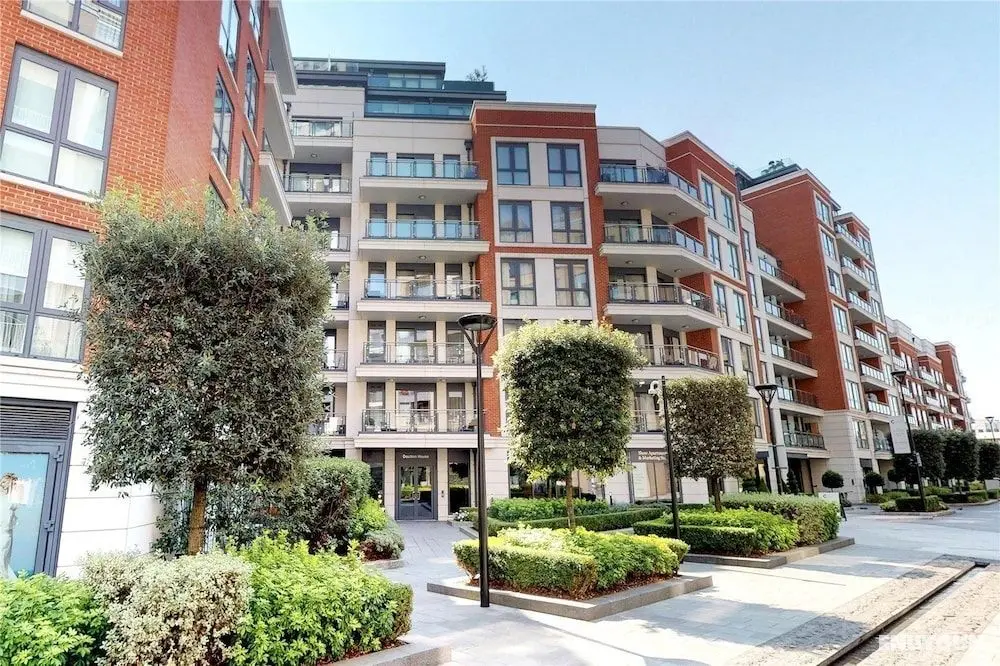 LUXURY Apartment Next to London RAF Museum - Öne Çıkan Resim