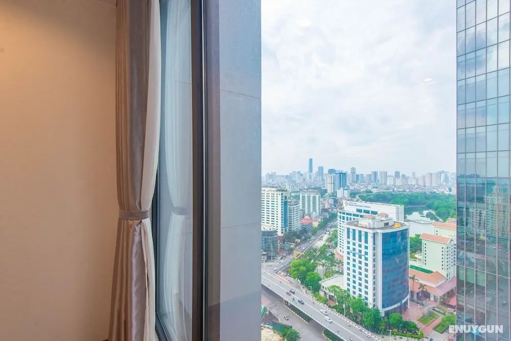 Luxury Apartment at VinHomes Metropolis - Oda