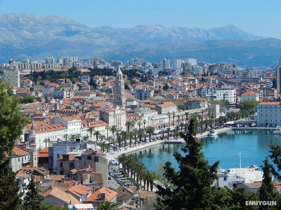 Luxury apt With Roofed Patio Near Beach & Center - Dış Mekan