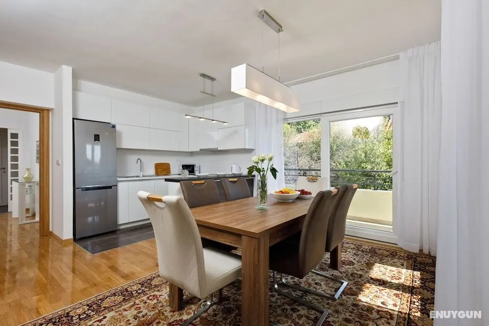 Luxury beach apartment private parking - Öne Çıkan Resim