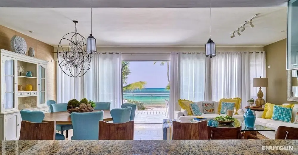 Luxury Beachfront Condo w Ocean View A-201 - Oda