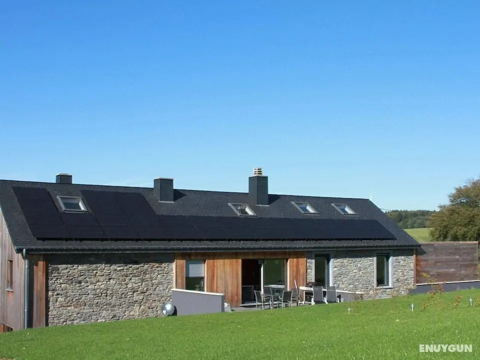 Luxury Cottage in Vaux-sur-Sûre with Hot Tub - Öne Çıkan Resim