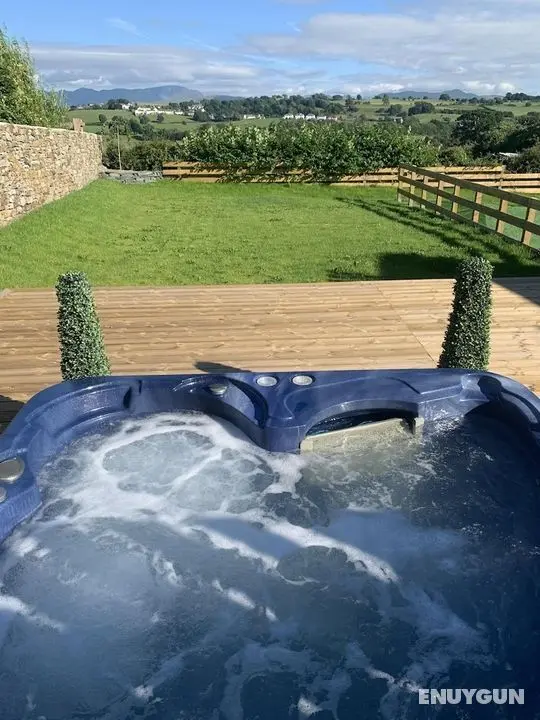 Luxury Cottage, Views of the Lakes With Hot Tub - Öne Çıkan Resim