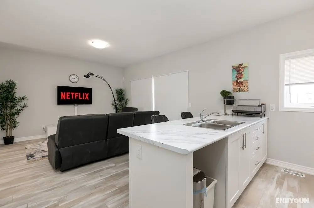 Luxury Entire house mins Niagara falls & Brock uni - Öne Çıkan Resim