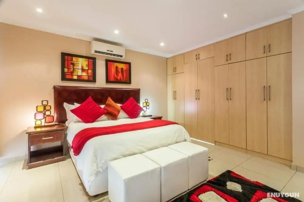 Luxury Executive Double Room for 2 Guests With Ensuite Bathroom, in Ballito - Öne Çıkan Resim