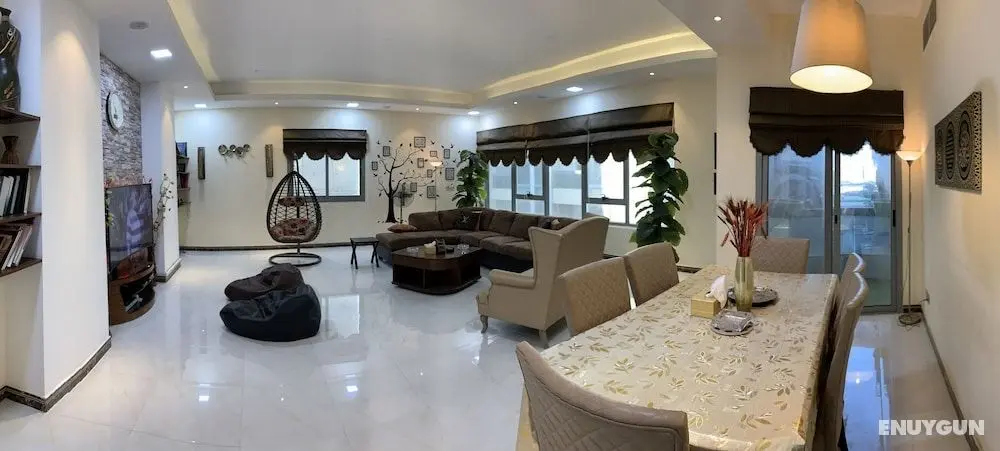 Luxury Furnished 3BR near LAKE Khalid - Öne Çıkan Resim
