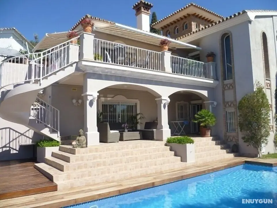 Luxury Villa With Pool & Jacuzzi - Dış Mekanlar