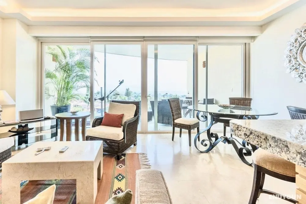 Luxury Private Resort 2-br 2-wr Condo w Breath Taking Lake Views - Oda