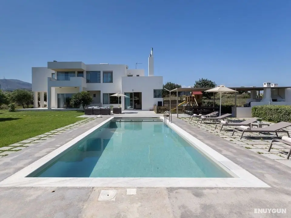 Luxury Villa With Private Heated Pool, Childrens Fenced Area, Near the Beach & the Town - Öne Çıkan Resim