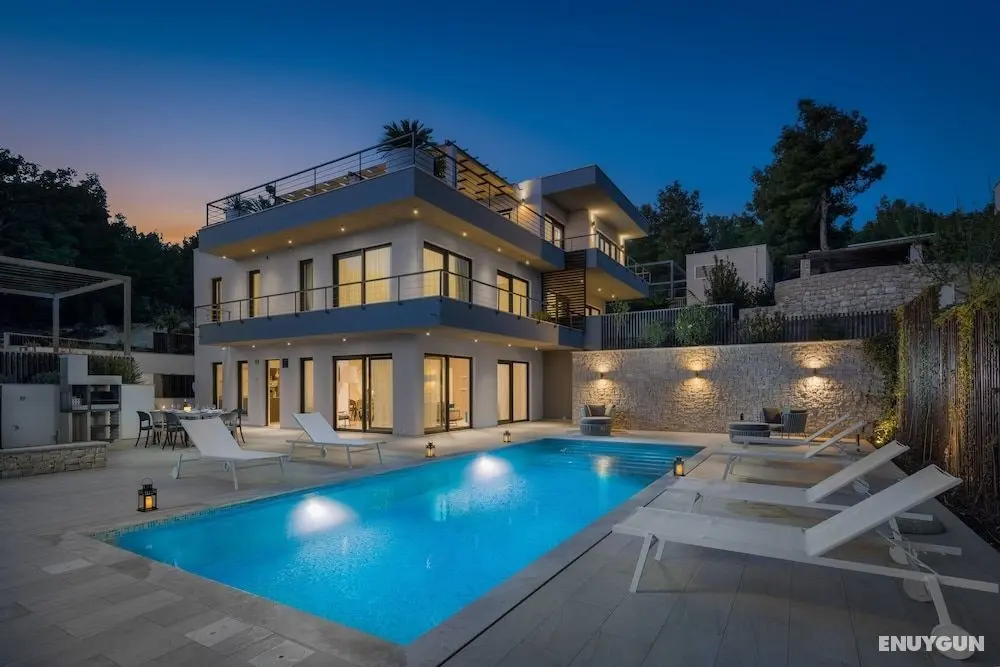 Luxury Villa Romeo with Heated Pool - Öne Çıkan Resim